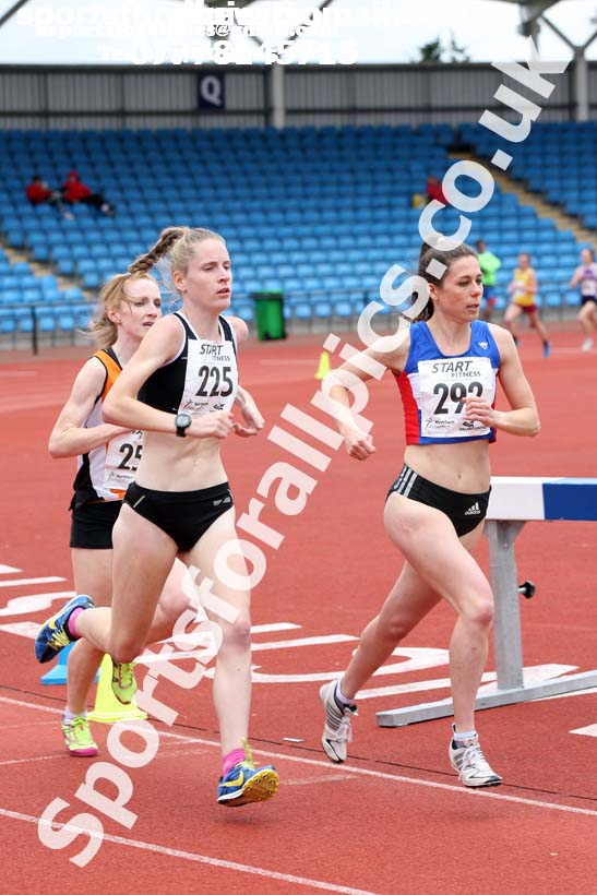 Senior womens 5000 metres, Northern Senior and Under-20s Champs., SportsCity, Manchester. Photo: David T. Hewitson/Sports for All Pics